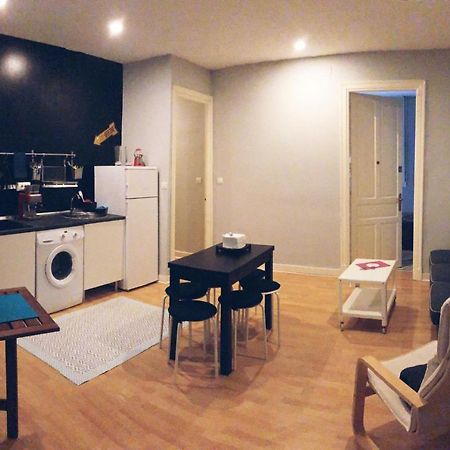 Apartament Vivienda Turistica Centrica Junto Al Museo Con Wifi Bilbao Zewnętrze zdjęcie